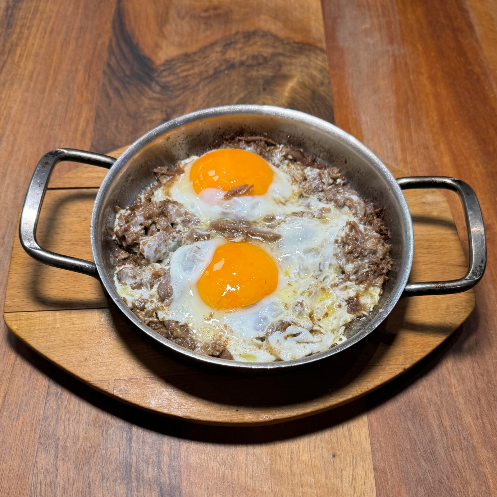 Kavurmalı Yumurta