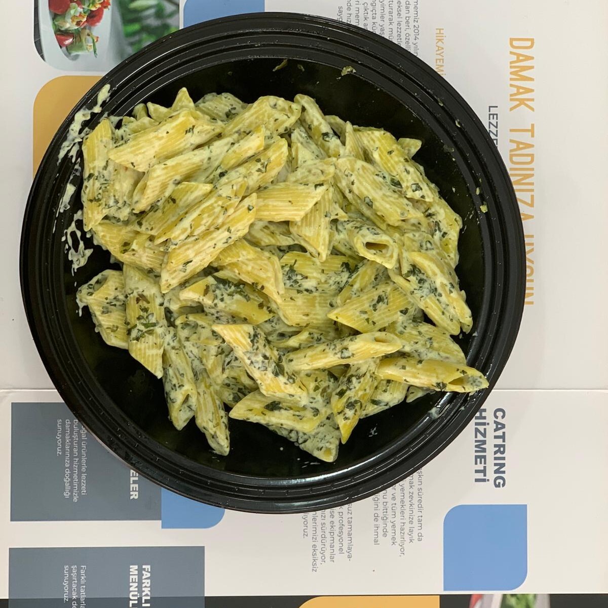 Fesleğen Soslu Penne Makarna