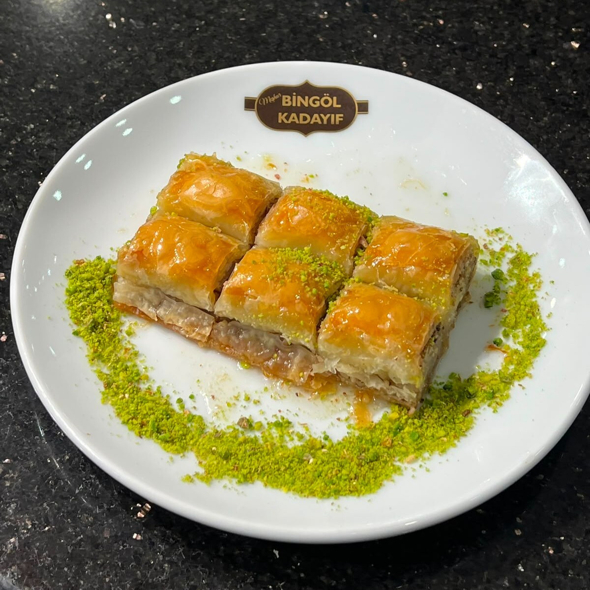 Fıstıklı Özel 1 Kg