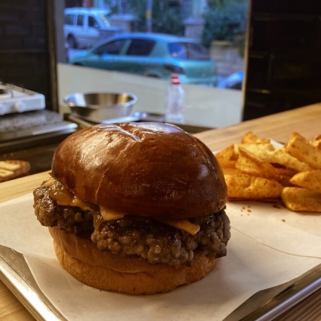 Classic Burger Menü ( 150 Gr )
