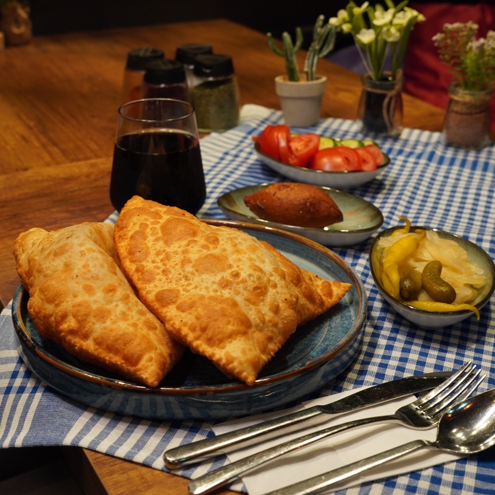 Çiğ Börek (Kaşarlı) (2 Adet)