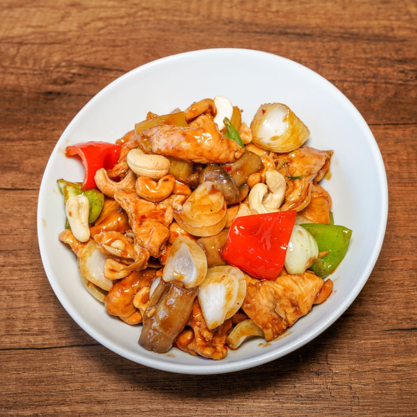 Thai Usulü Kaju Fıstıklı Tavuk