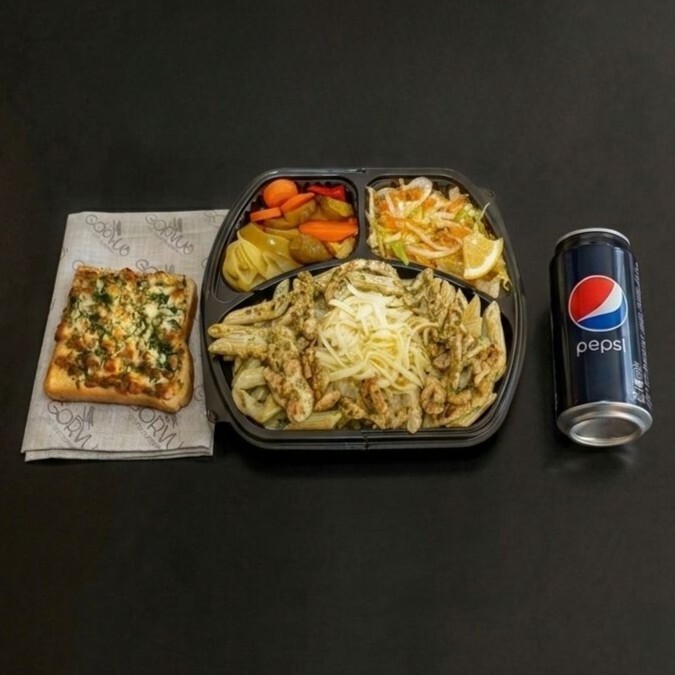 Pesto Soslu Makarna Menü