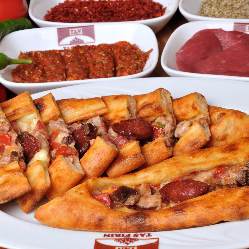 Karışık Pide