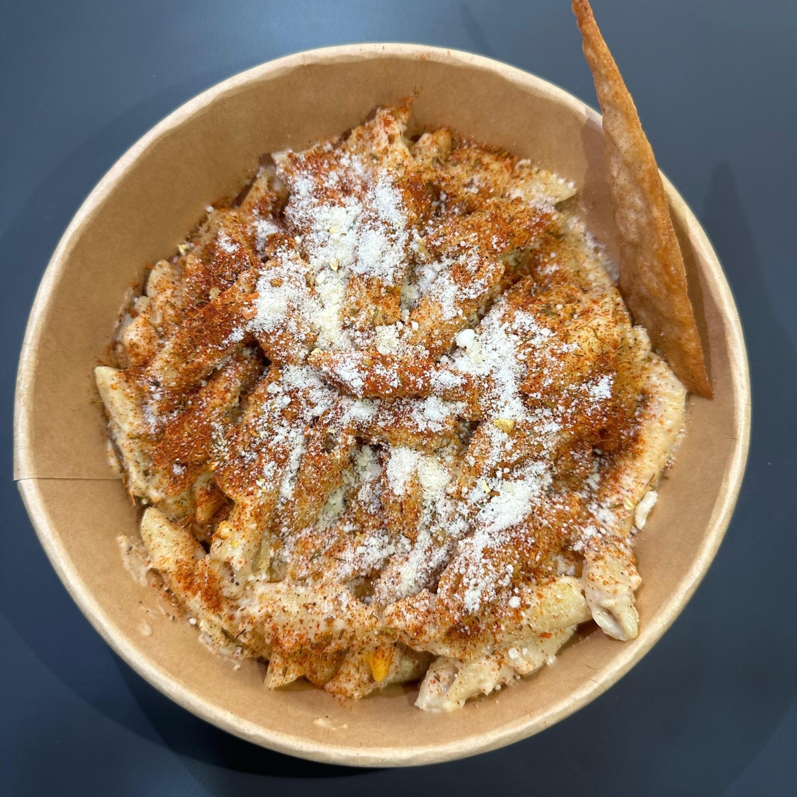 Kajun Permesan tavuklu Penne