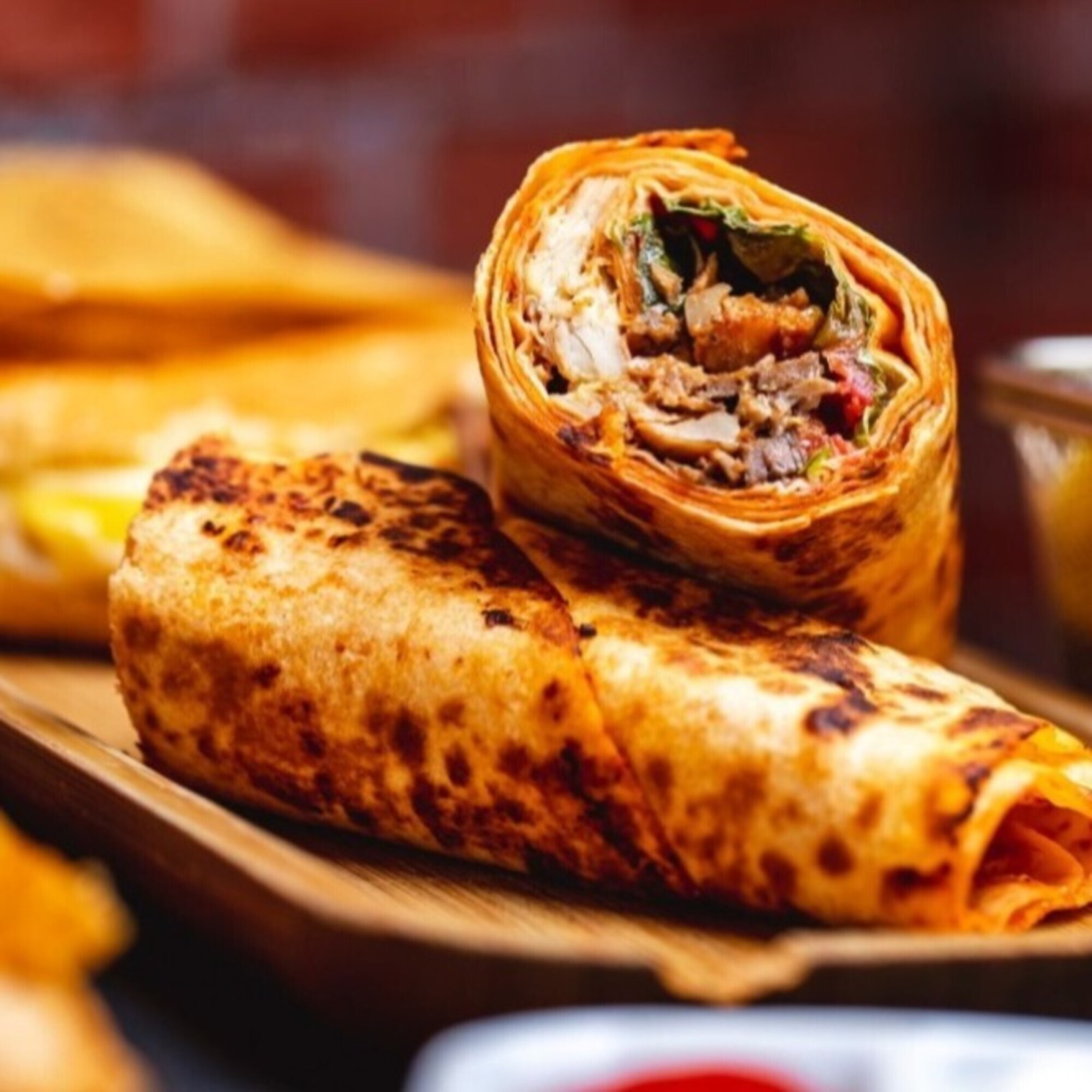 Sciracha Acı Soslu Et Döner Dürüm Gurme Yaprak Döner