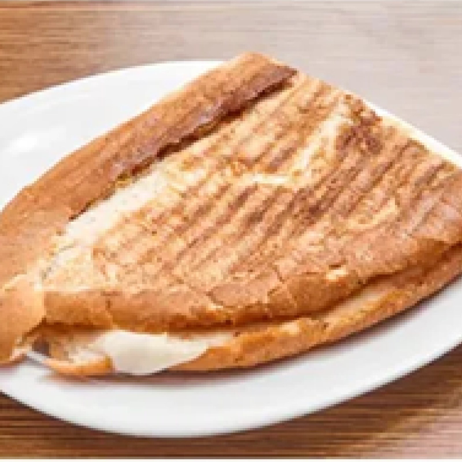 Yarım Ekmek Arası Çift Eritme Peynirli Tost