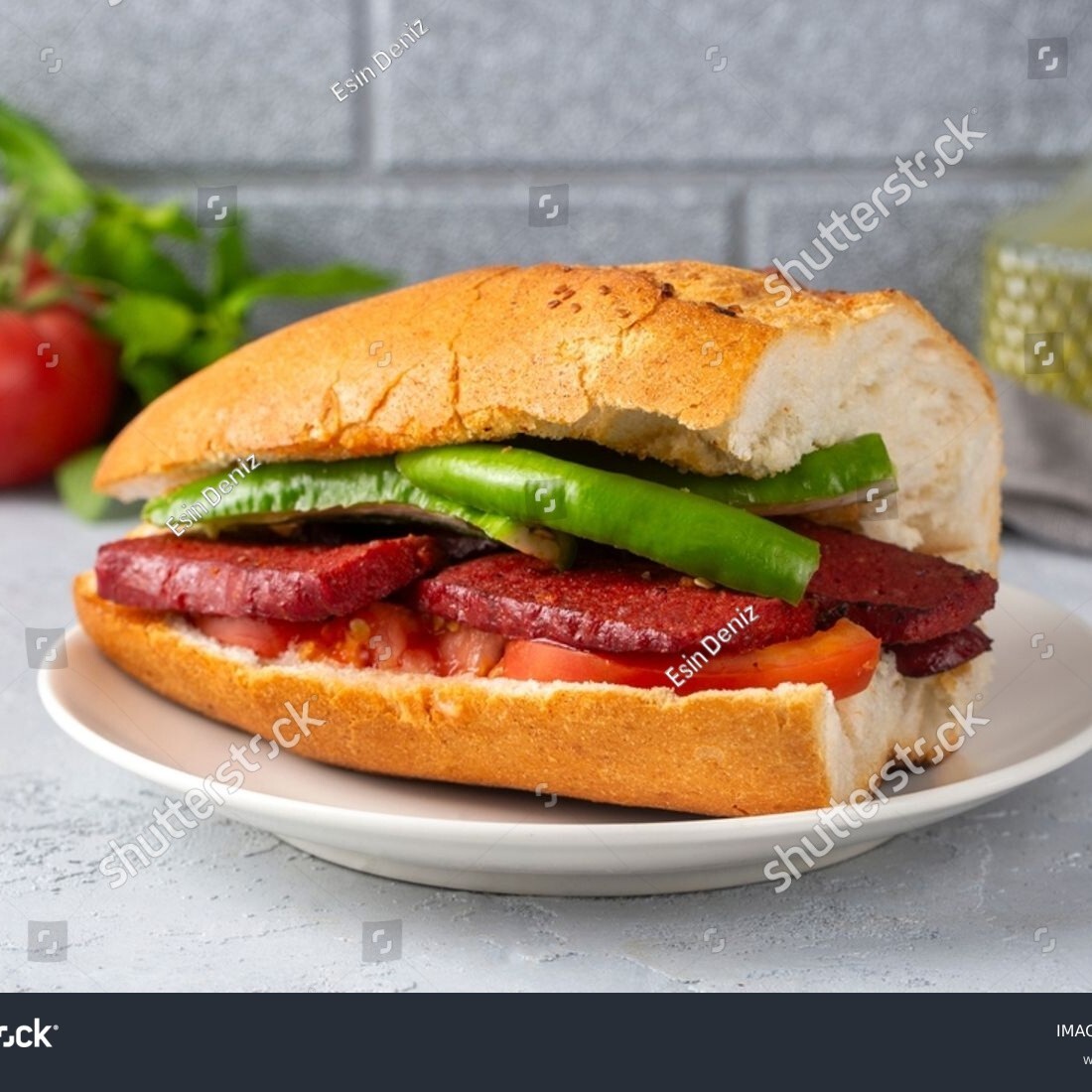 Yarım Ekmek Sucuk