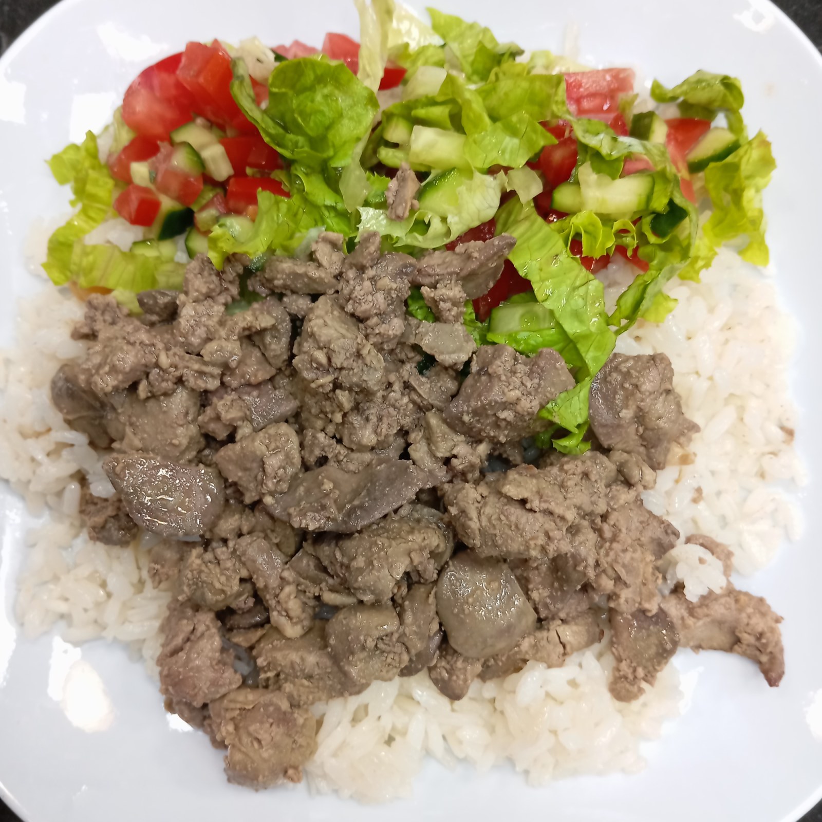 Pilav üstü ciğerli salatalı (1.5 porsiyon)