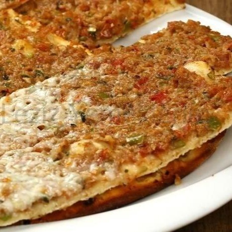 Kıymalı Kaşarlı Pide