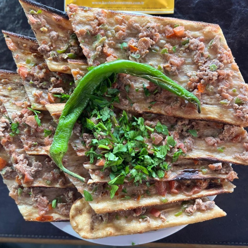 Kuşbaşılı Pide