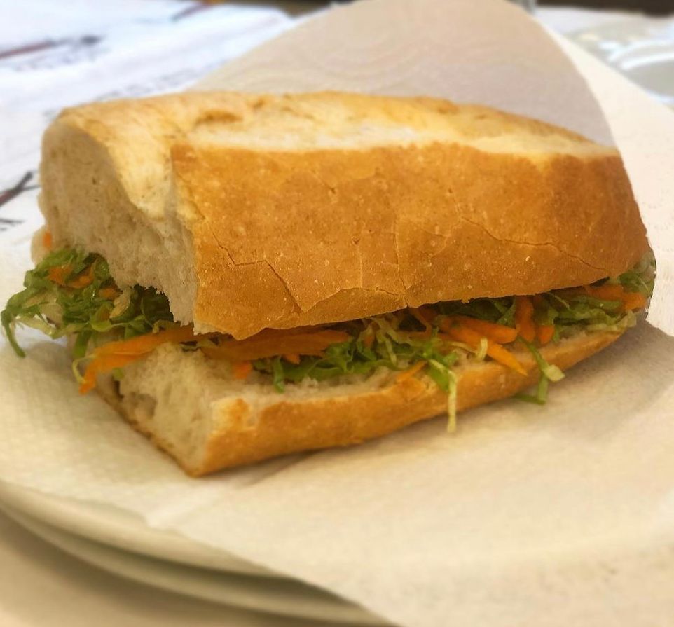 Ekmek Arası Hamsi