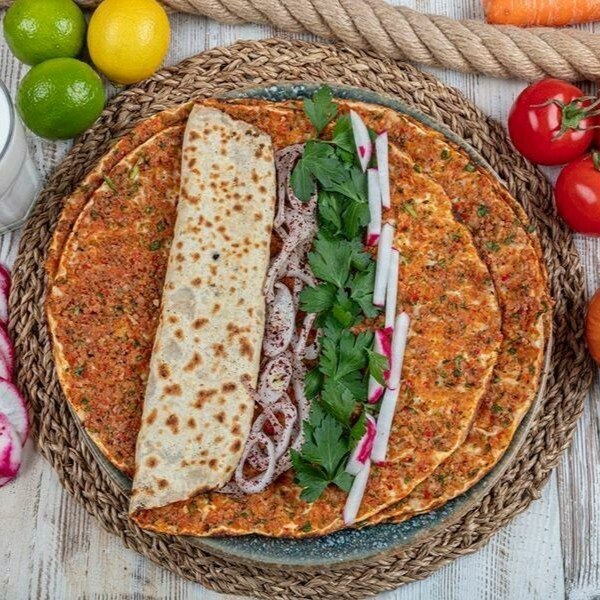 10 Adet Lahmacun
