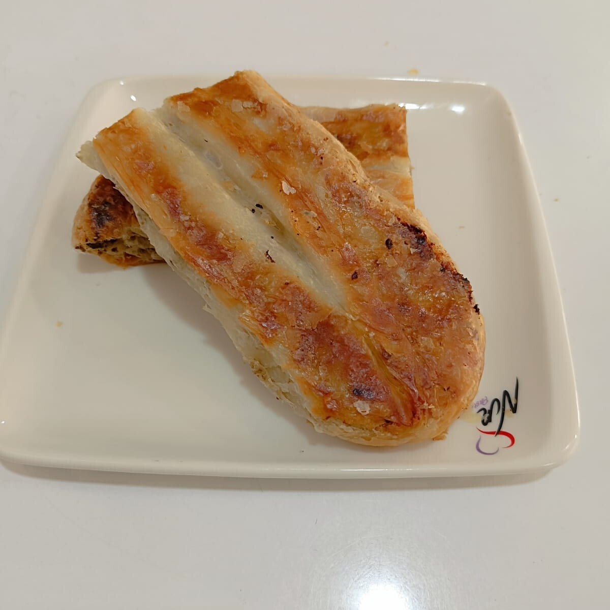 Kıymalı Kol Böreği (Porsiyon)