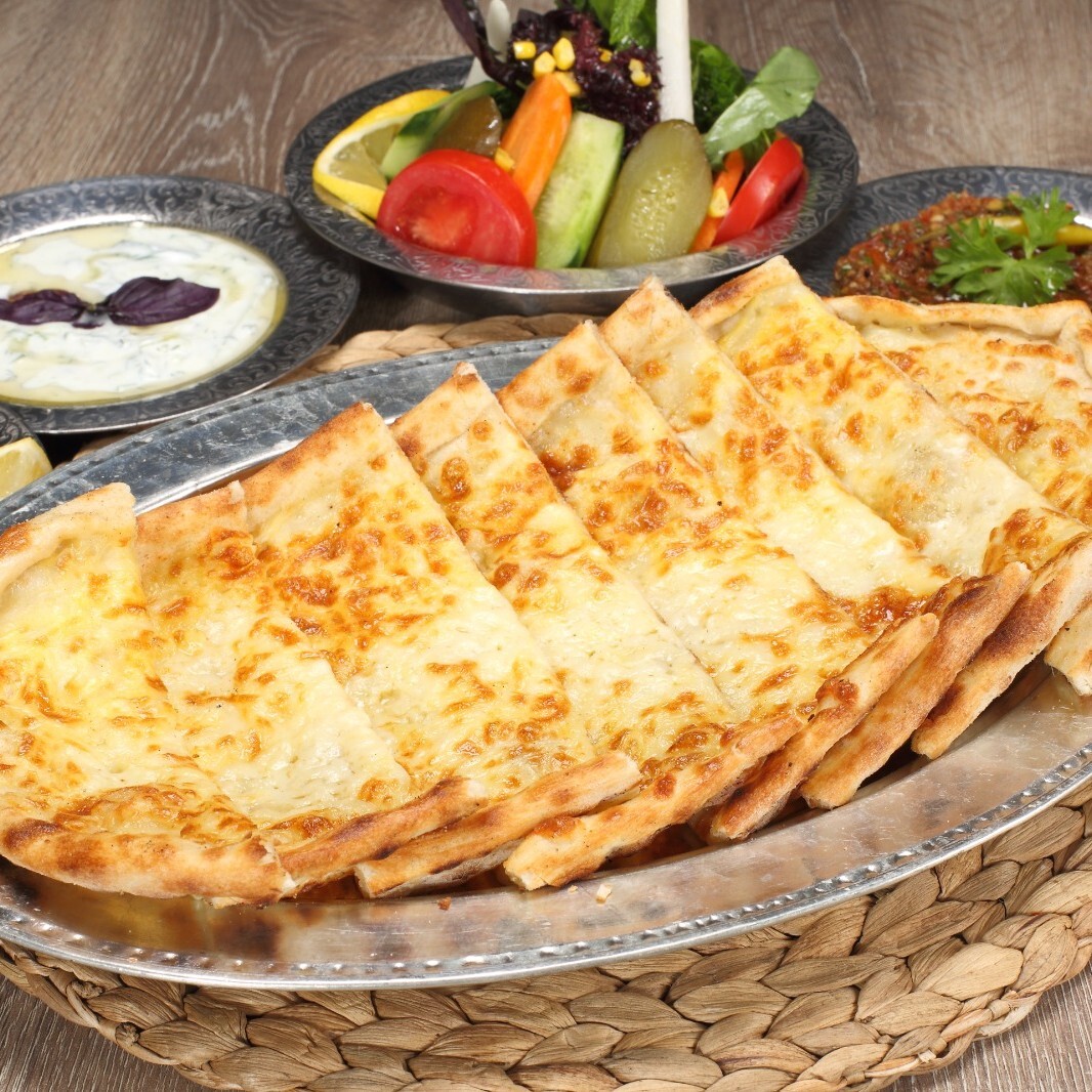 Kaşarlı Pide