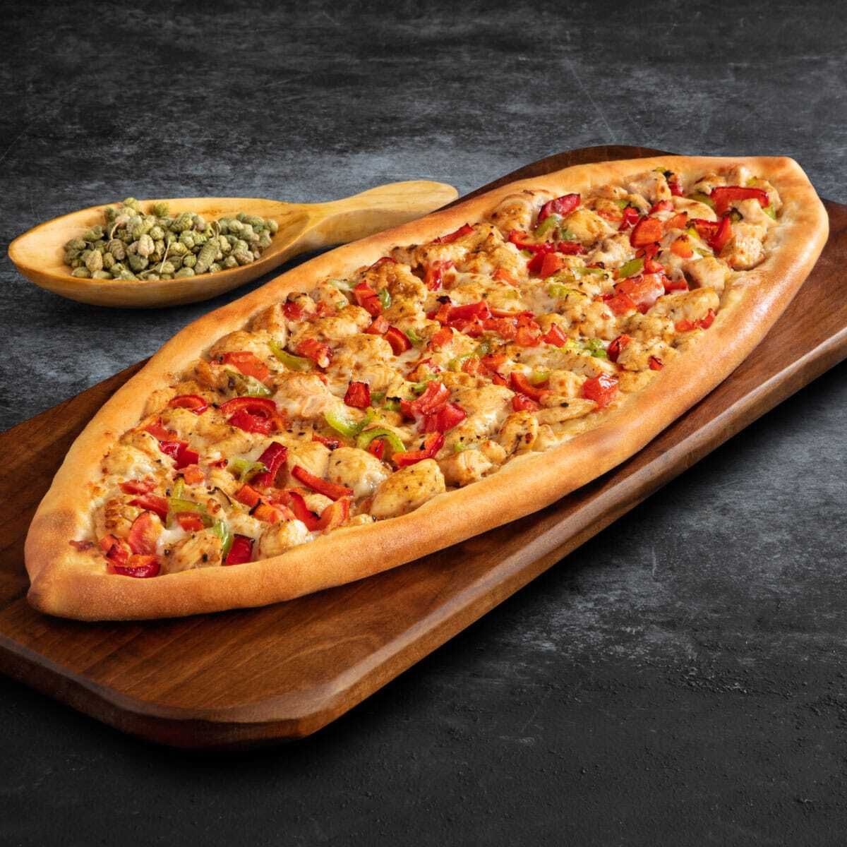 Tavuklu Pide