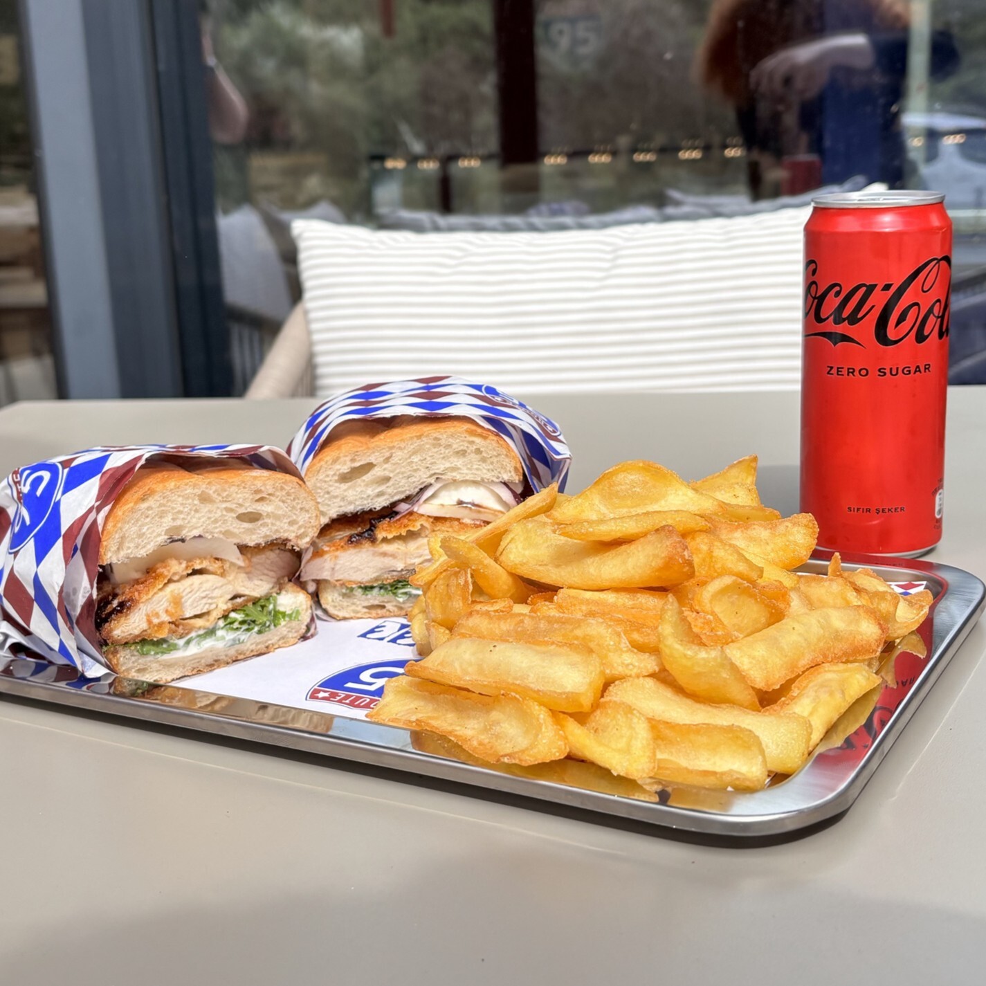 Chicken Cutlet Hero Sandviç Menü