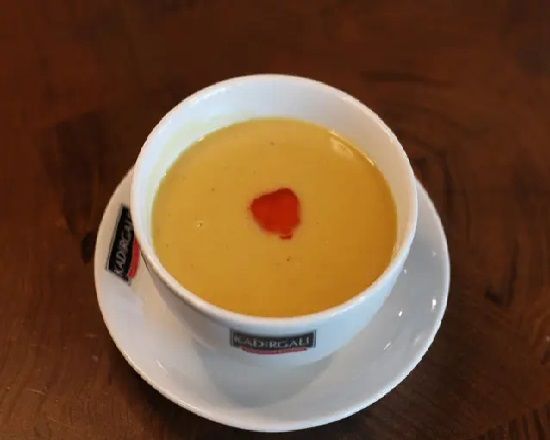 Süzme Mercimek Çorbası