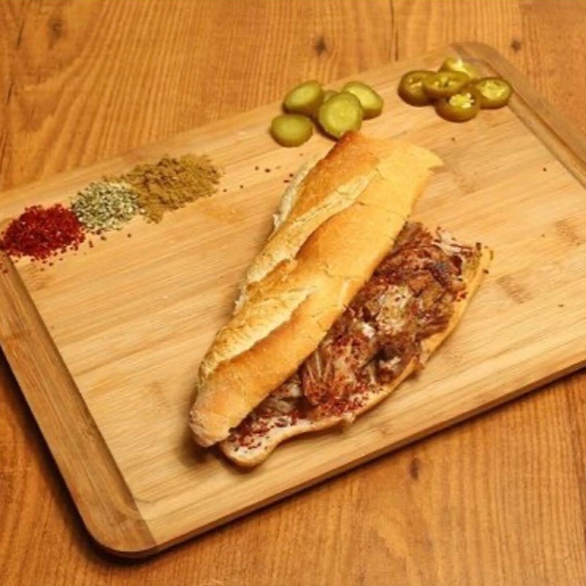 Üç Çeyrek Ekmek Arası Kokoreç