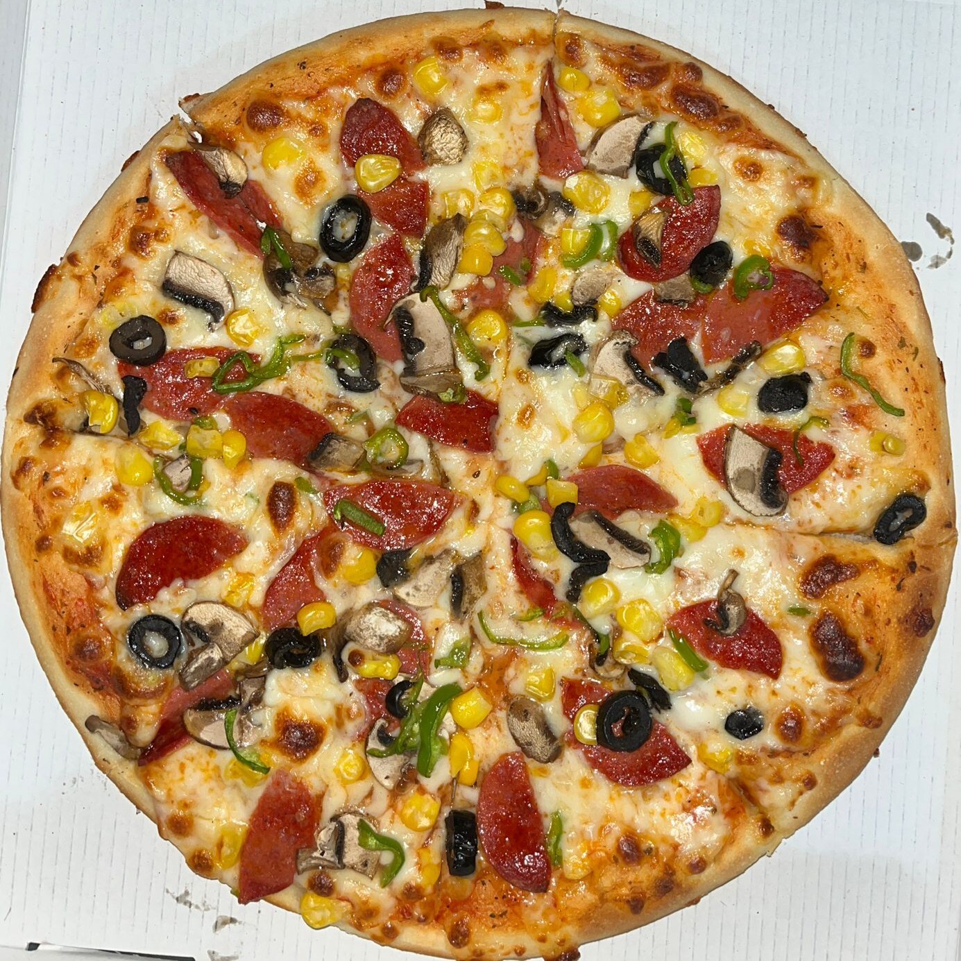 Orta Boy Pizza (Peperoni)