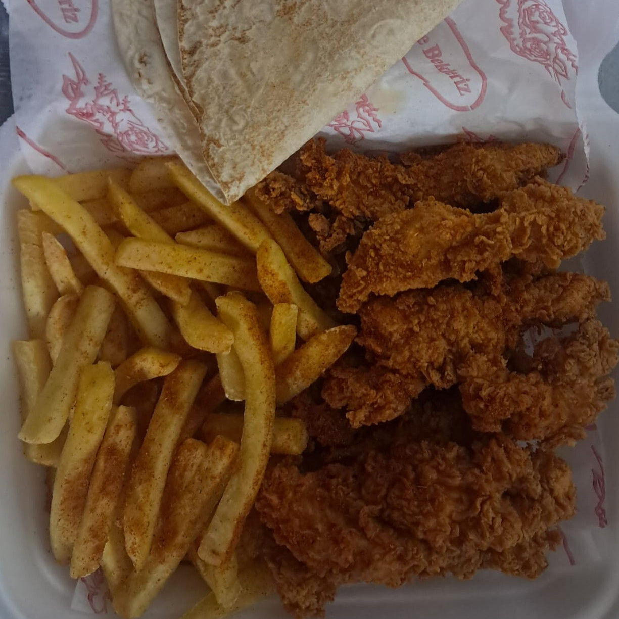 Crispy Çıtır Tavuk Sepet +Coca Cola Menü