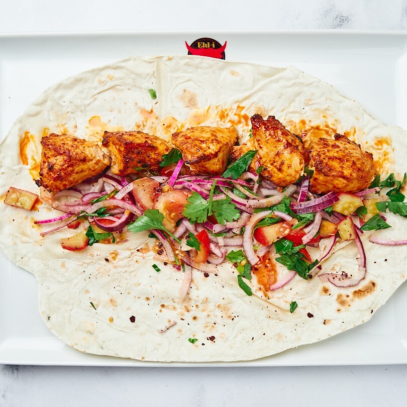 Pide Ekmek Arası Tavuk Şiş
