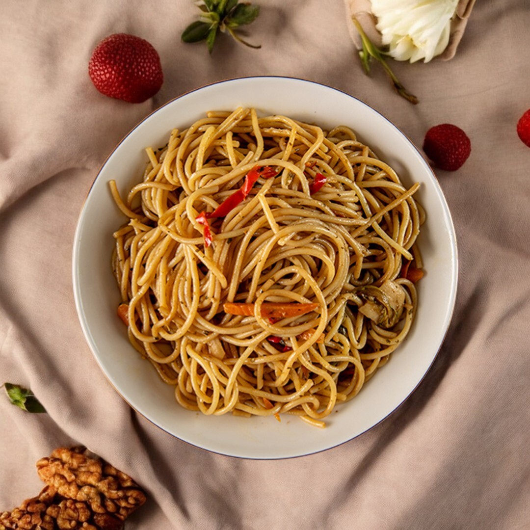 Güçlü Erman’ın Güçlü Noodle’ı (Sebzeli Noodle)