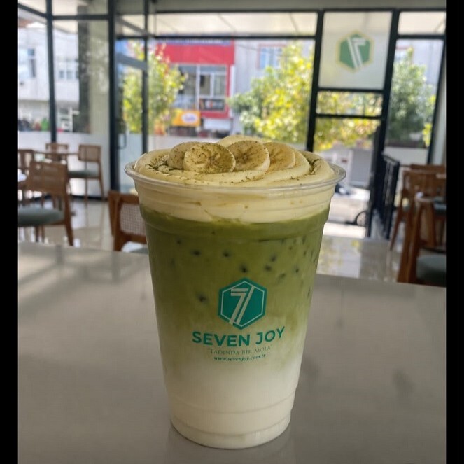 Ice Banana Matcha Latte