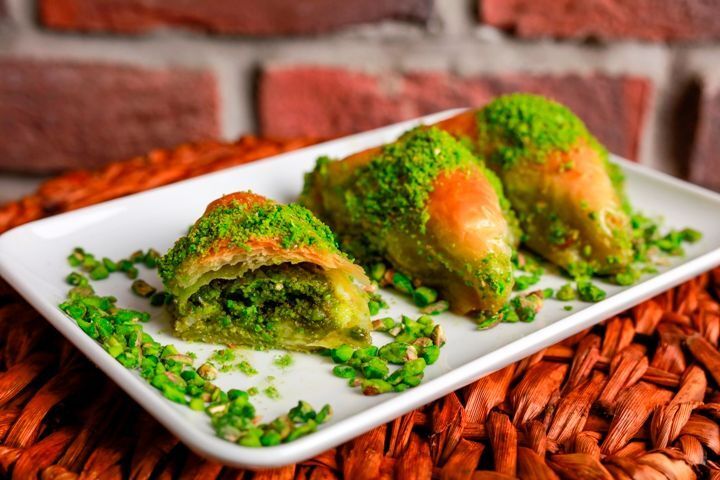 Fıstıklı Şöbiyet (500 gr.)
