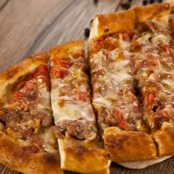 Kuşbaşı Kaşarlı Pide