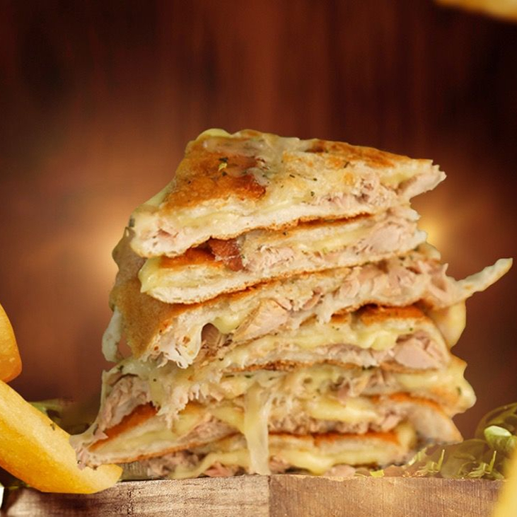 Ton Balıklı Tost Menü