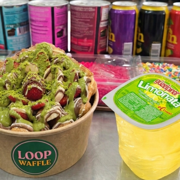 Antep Fıstıklı Waffle Bowl + Limonata