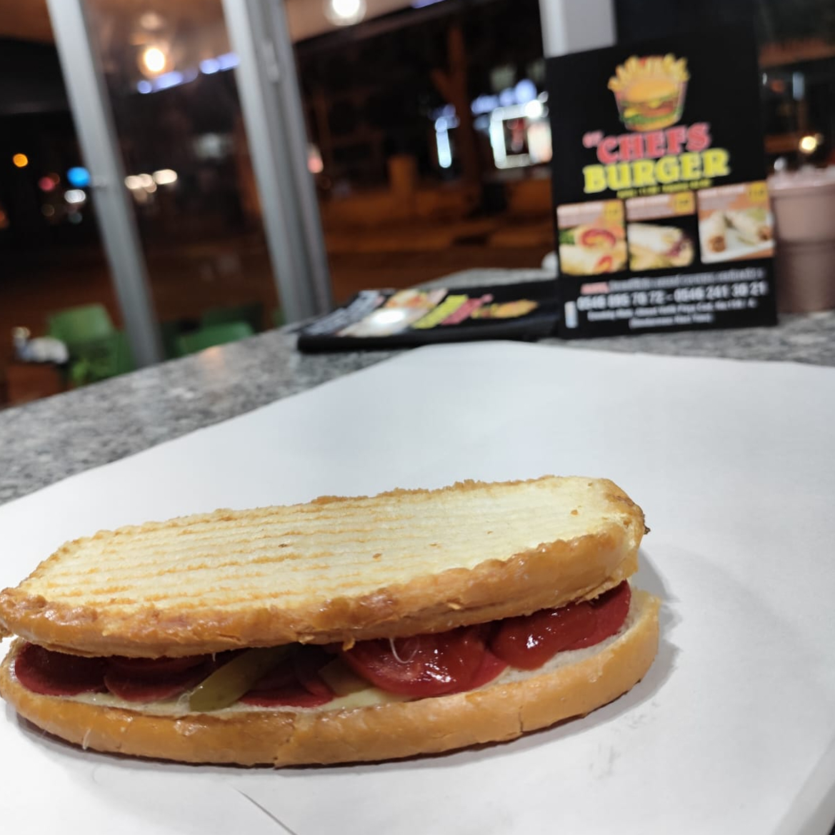 Ayvalık Tostu+ Tırtıklı Patates