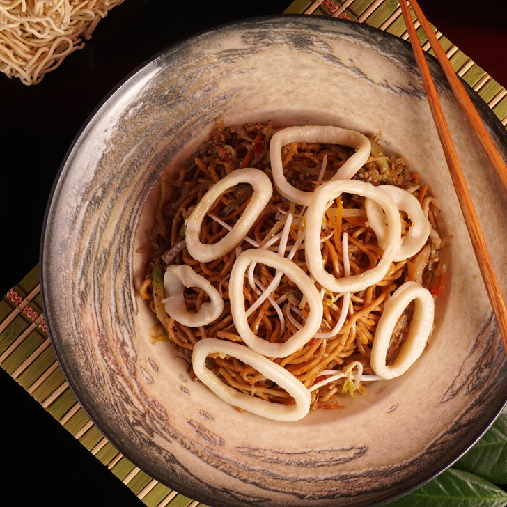 Kalamarlı Noodle