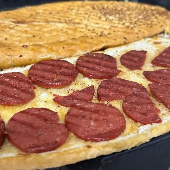 Sucuklu Tost