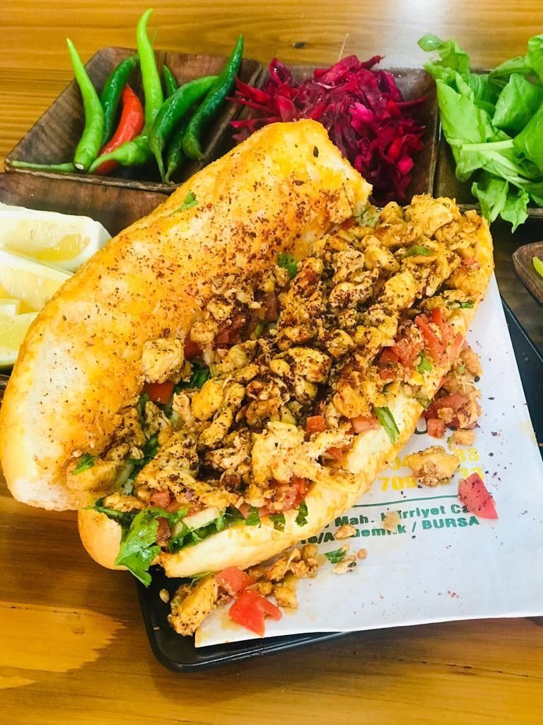 Ekmek Arası Tavuk Tantuni