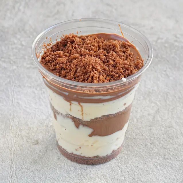 Kek Parçacıklı Cream Cup
