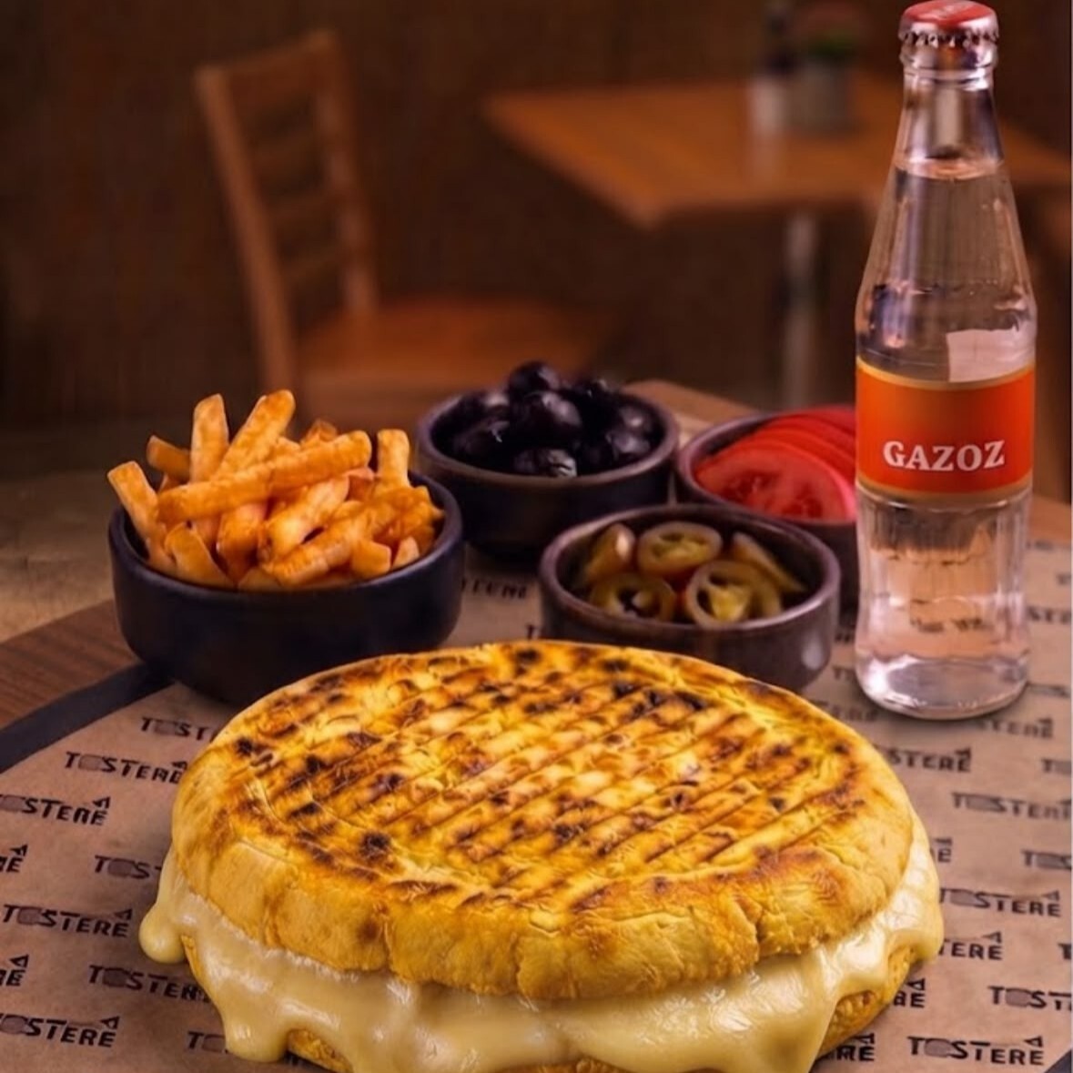 Çift Kaşarlı Bazlama Tost Menü