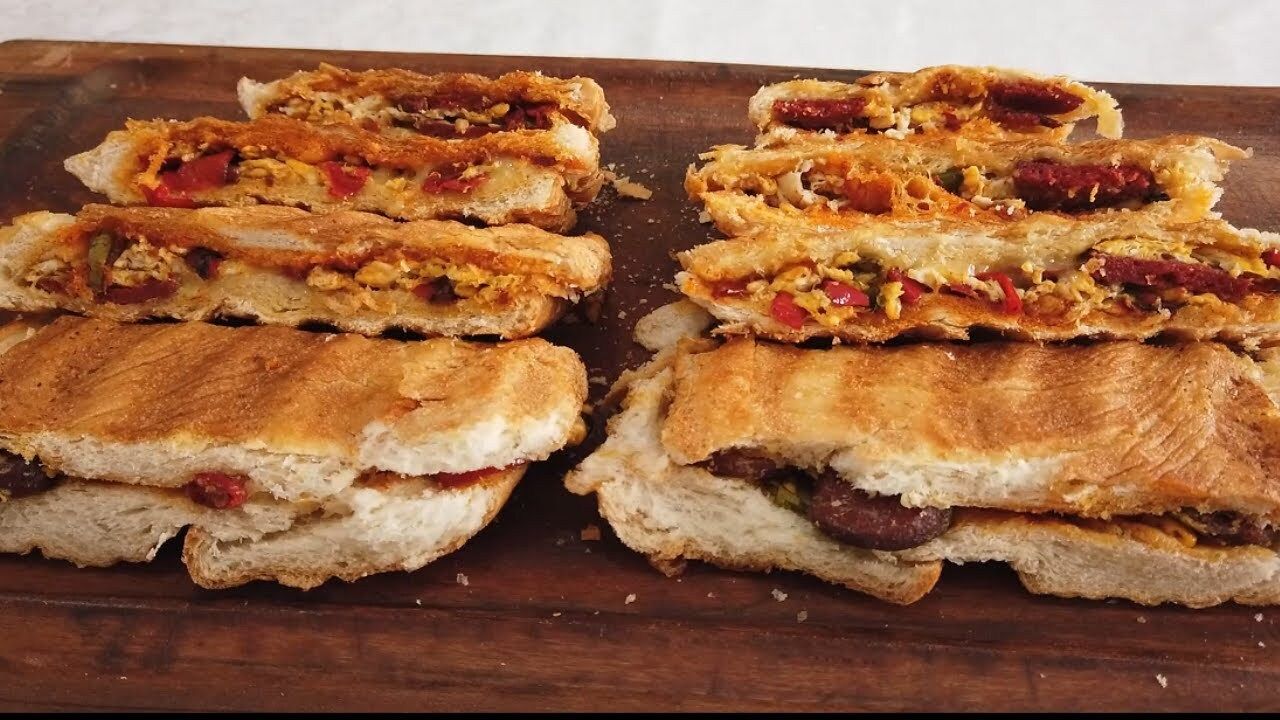 Yumurtalı Karışık+Coca Cola Menü