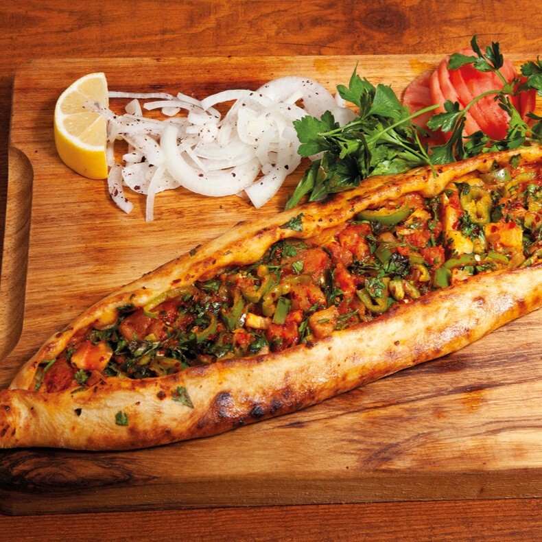 Sebzeli Pide