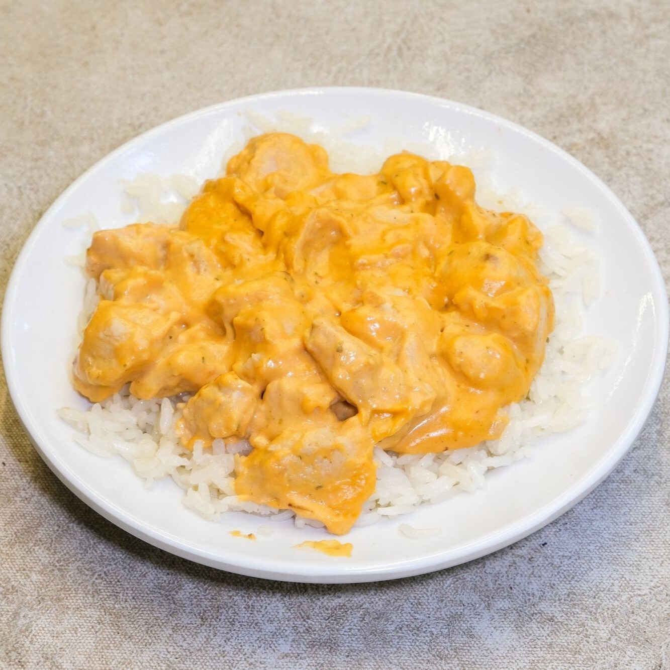 Tütsü Mangal Soslu Tavuk Pilav