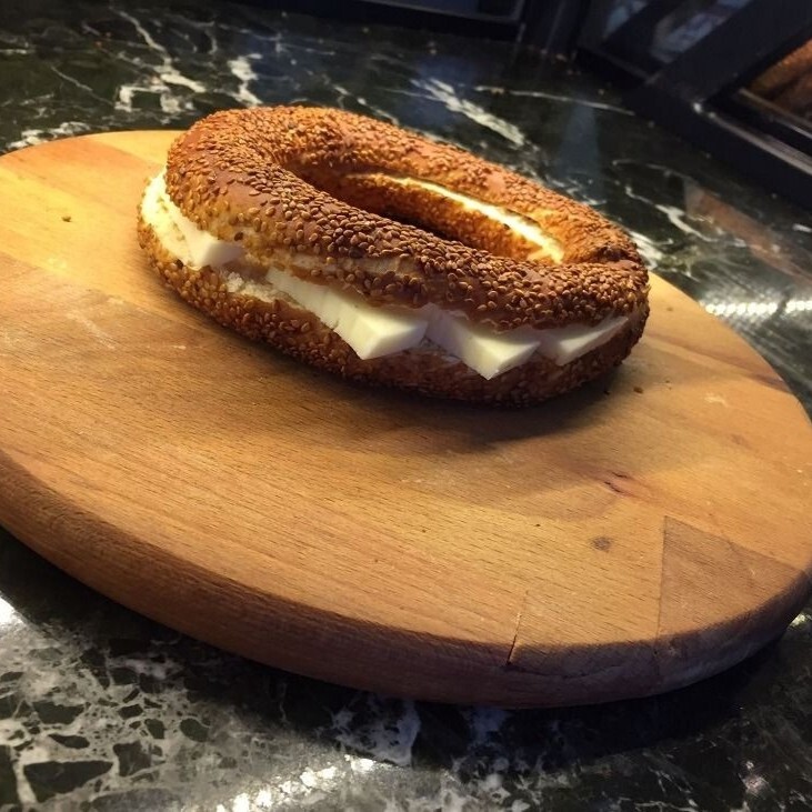 Simit Arası Kaşar Peynir