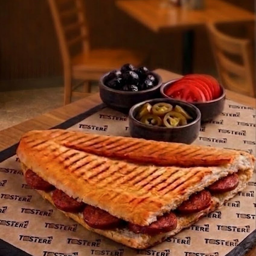 Sucuklu Tost