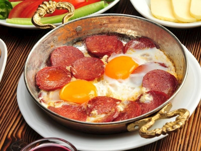 Sucuklu Yumurta (Porsiyon)