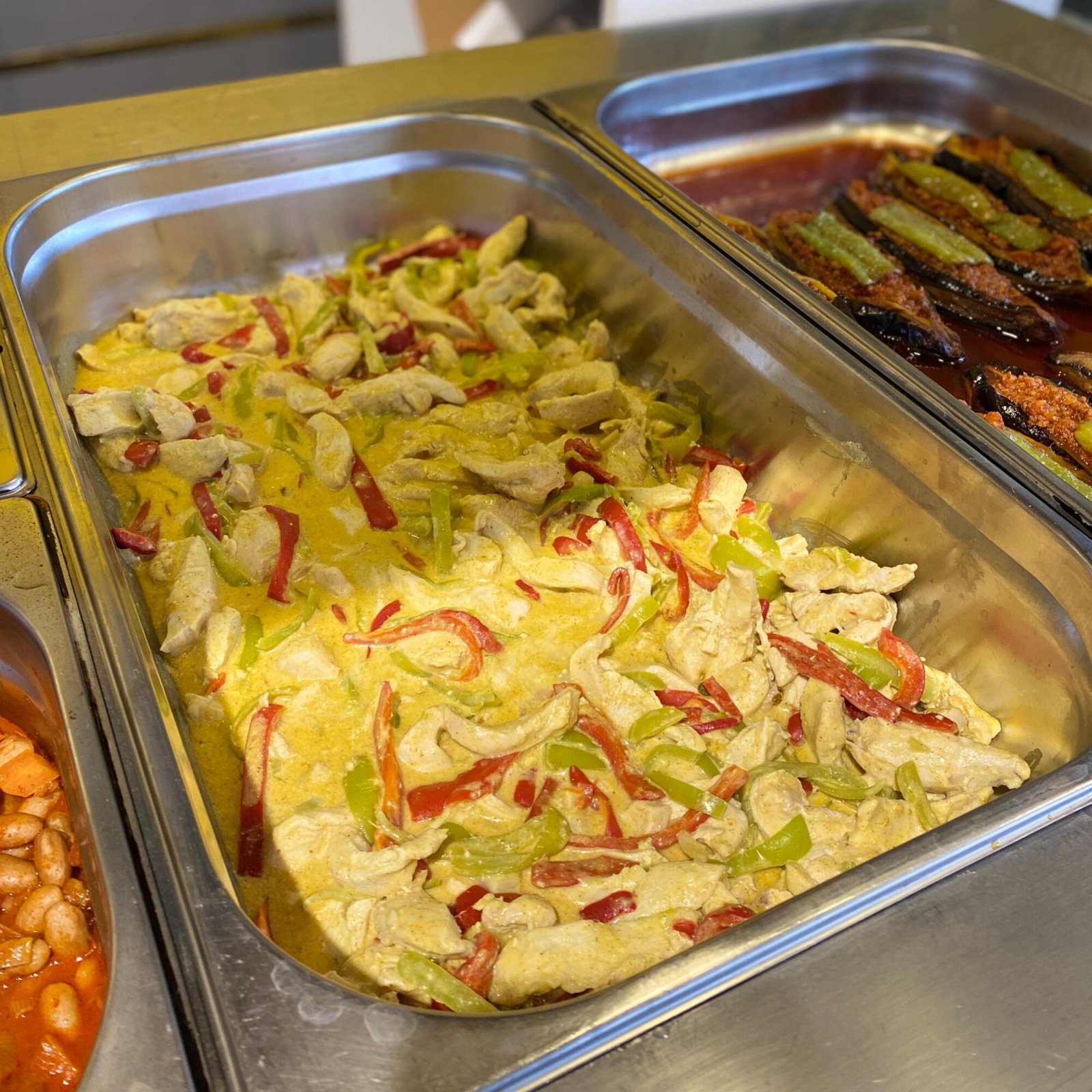 Köri Soslu Jülyen Tavuk Fajita