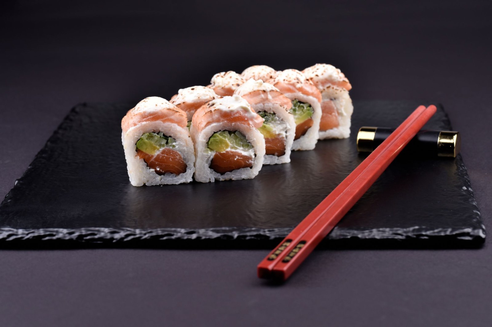 Crazy Salmon Roll (8 pcs) +Coca Cola 330 ml