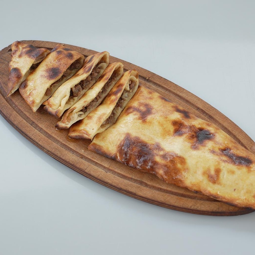 Kavurmalı Pide