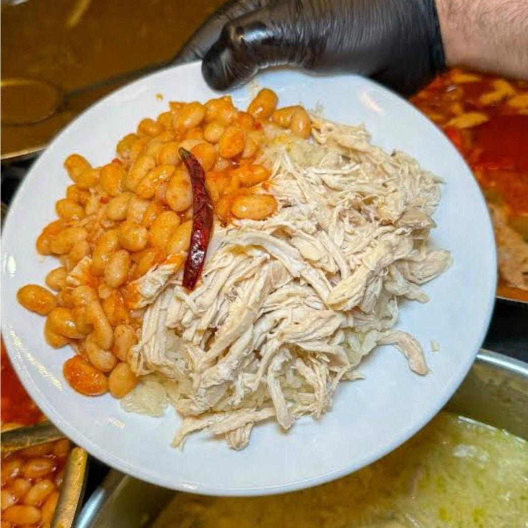 1.5 Tavuklu Kuru Fasulyeli Menü
