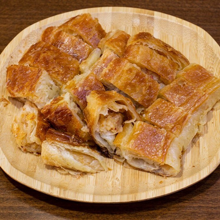 Patatesli Börek (Porsiyon 220 Gr.)+ 330 Ml. Coca Cola