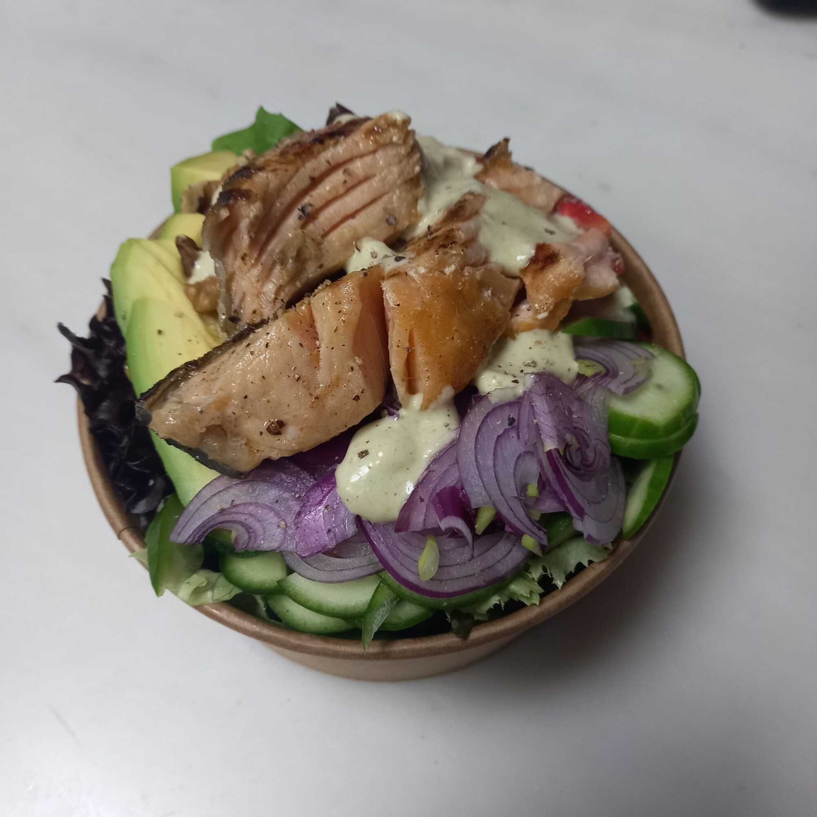 Izgara Somonlu (Grilled Salmon Salad)